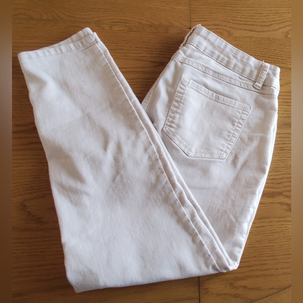 Artisan NY Jeans Women's Size 10 Inseam 26.5" Off-white Denim BUNDLE & SAVE